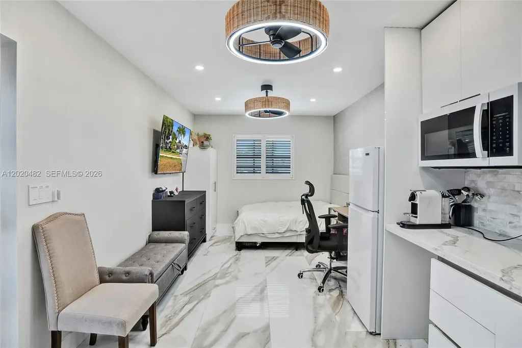6761 Allen Street Hollywood FL 33024