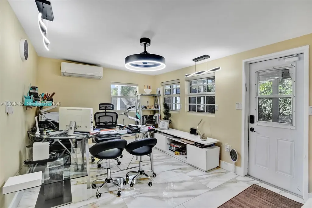 6761 Allen Street Hollywood FL 33024