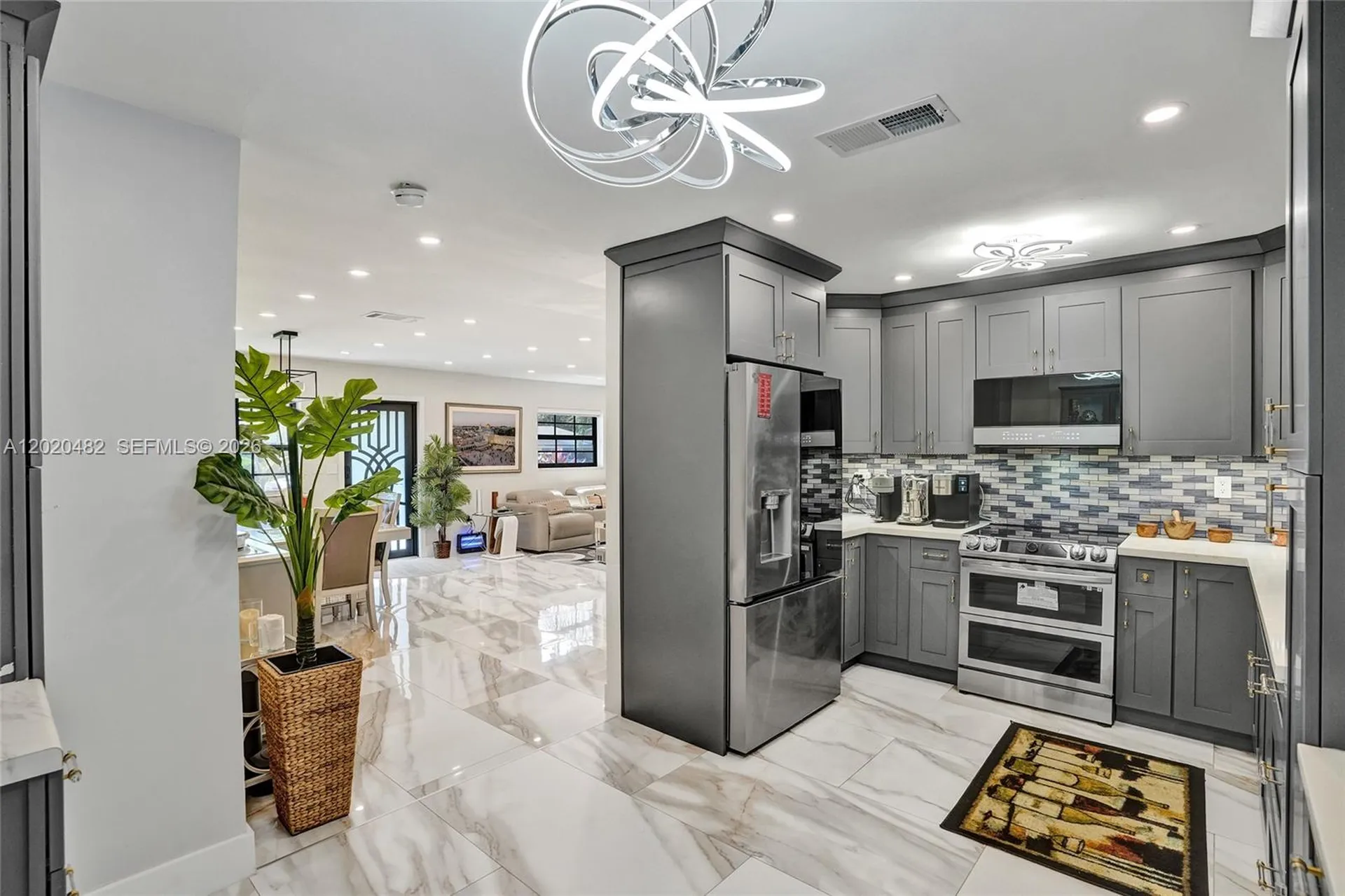 6761 Allen Street Hollywood FL 33024