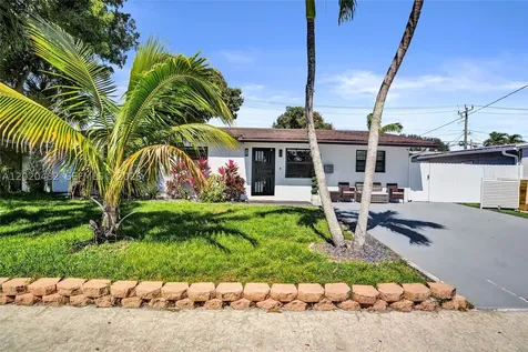 6761 Allen Street Hollywood FL 33024