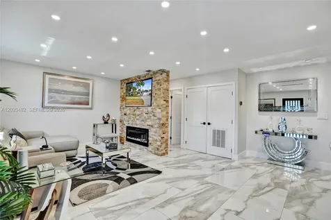 6761 Allen Street Hollywood FL 33024