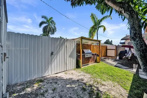 6761 Allen Street Hollywood FL 33024
