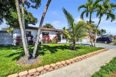 6761 Allen Street Hollywood FL 33024