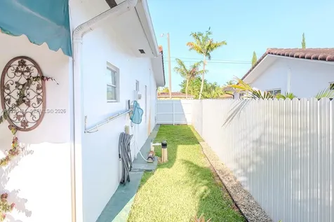 3400 SW 108th Avenue Miami FL 33165