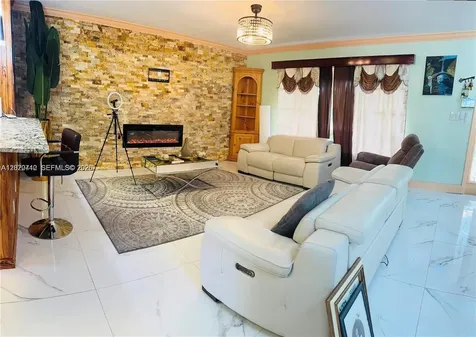 1230 NW 74th Avenue Plantation FL 33313