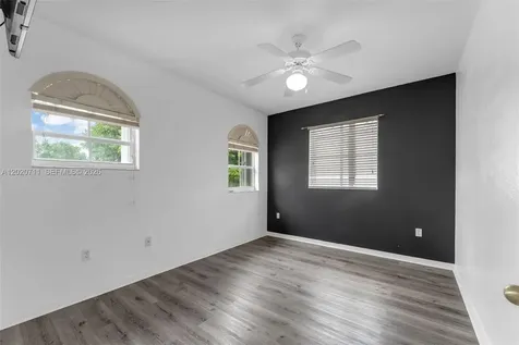 11318 NW 44th Terrace Doral FL 33178