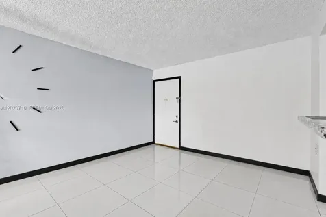 15430 SW 82nd Lane Miami FL 33193