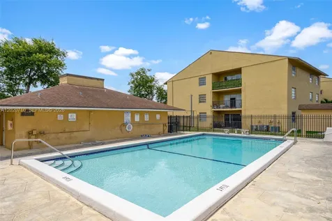 15430 SW 82nd Lane Miami FL 33193