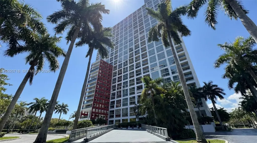 1541 Brickell Avenue Miami FL 33129