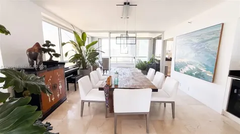 1541 Brickell Avenue Miami FL 33129