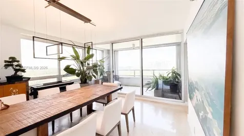 1541 Brickell Avenue Miami FL 33129
