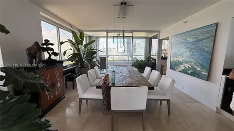 1541 Brickell Avenue Miami FL 33129