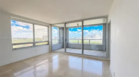 1541 Brickell Avenue Miami FL 33129