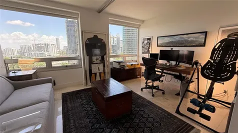 1541 Brickell Avenue Miami FL 33129