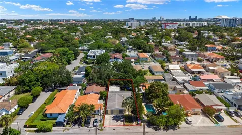 2275 SW 15th Street Miami FL 33145