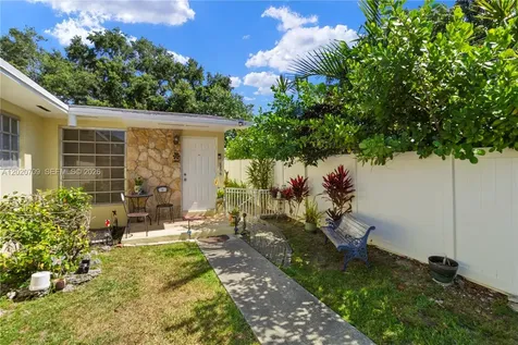 2275 SW 15th Street Miami FL 33145