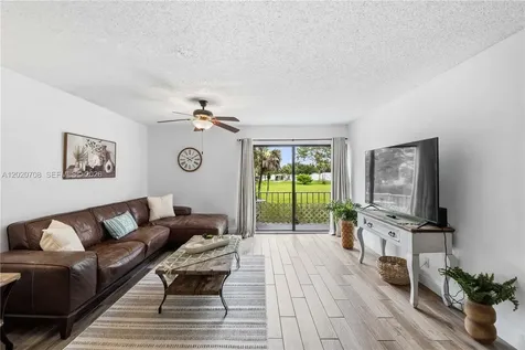 430 Commodore Drive Plantation FL 33325
