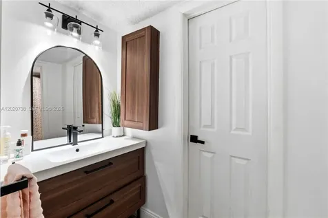 430 Commodore Drive Plantation FL 33325
