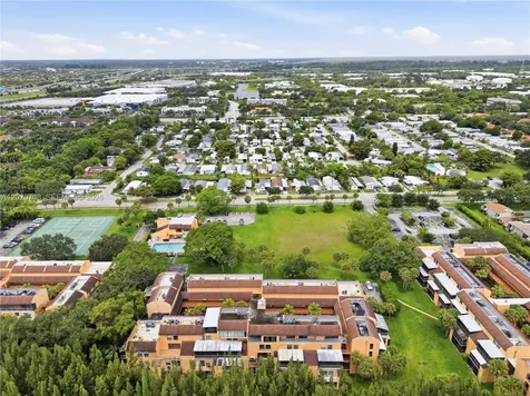 430 Commodore Drive Plantation FL 33325
