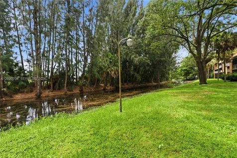 430 Commodore Drive Plantation FL 33325