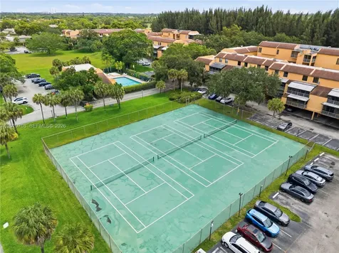 430 Commodore Drive Plantation FL 33325