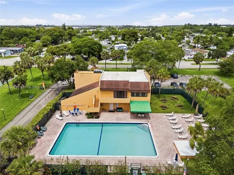430 Commodore Drive Plantation FL 33325