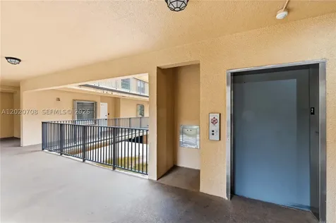 430 Commodore Drive Plantation FL 33325