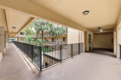 430 Commodore Drive Plantation FL 33325