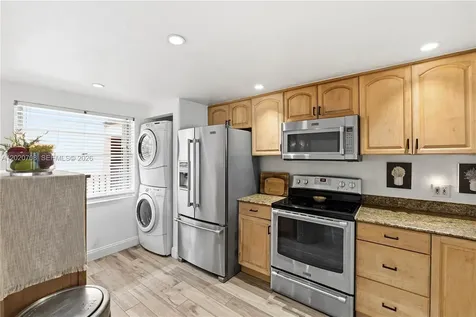 430 Commodore Drive Plantation FL 33325