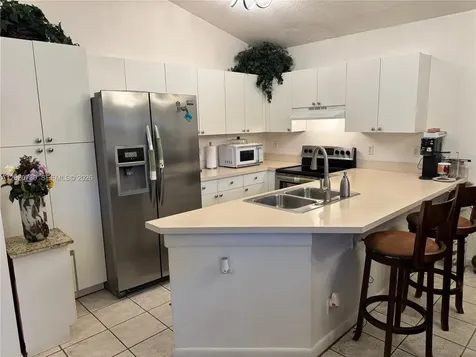 2330 SW 80th Terrace Miramar FL 33025