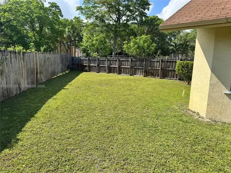 2330 SW 80th Terrace Miramar FL 33025