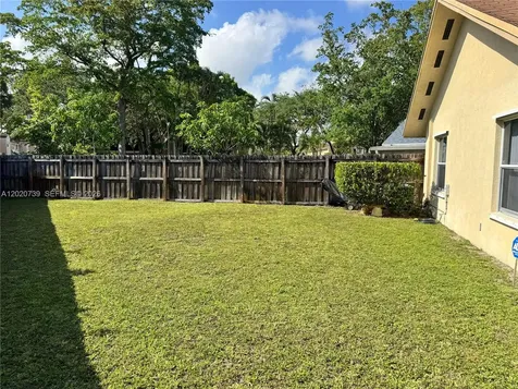 2330 SW 80th Terrace Miramar FL 33025
