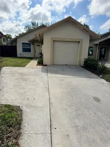 2330 SW 80th Terrace Miramar FL 33025