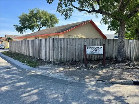 2330 SW 80th Terrace Miramar FL 33025