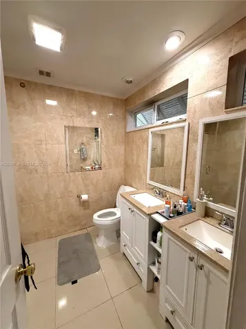 661 SW 67th Avenue Pembroke Pines FL 33023