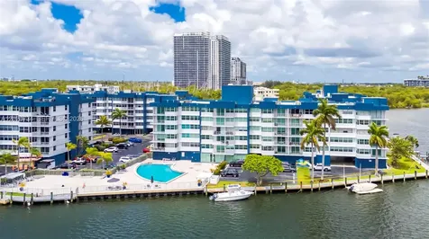 16558 NE 26th Avenue North Miami Beach FL 33160