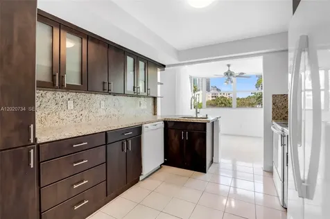 16558 NE 26th Avenue North Miami Beach FL 33160