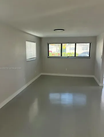 490 NE 170th Street North Miami Beach FL 33162