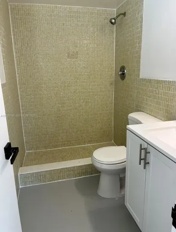 490 NE 170th Street North Miami Beach FL 33162
