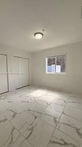 811 E 52nd Street Hialeah FL 33013