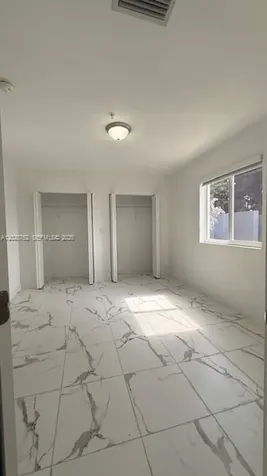 811 E 52nd Street Hialeah FL 33013