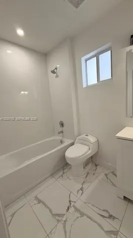 811 E 52nd Street Hialeah FL 33013