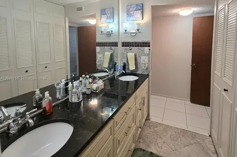 Lauderhill FL 33319