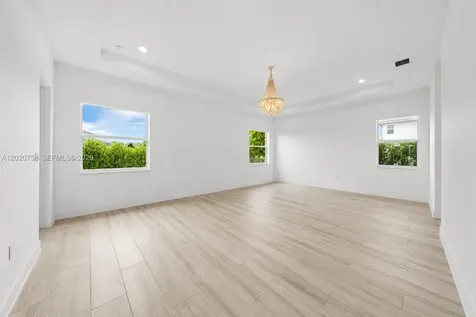 2031 Meadows Drive Davie FL 33324