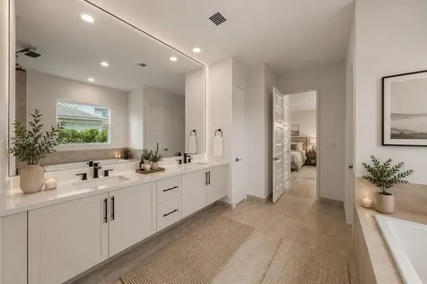 2031 Meadows Drive Davie FL 33324