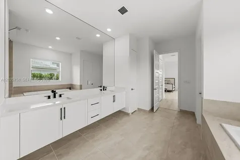 2031 Meadows Drive Davie FL 33324