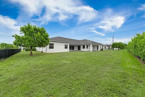 2031 Meadows Drive Davie FL 33324