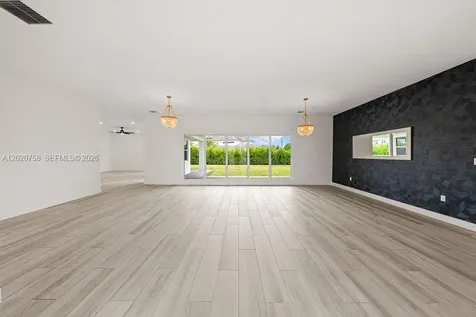 2031 Meadows Drive Davie FL 33324