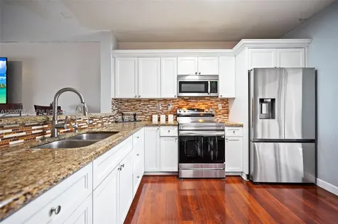 255 E 3rd Street Hialeah FL 33010