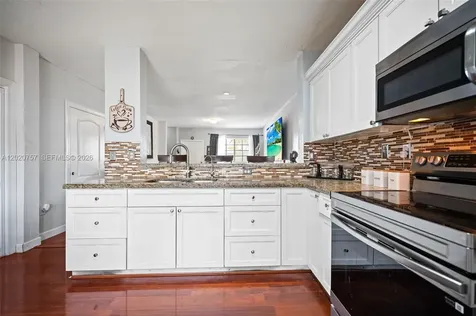 255 E 3rd Street Hialeah FL 33010